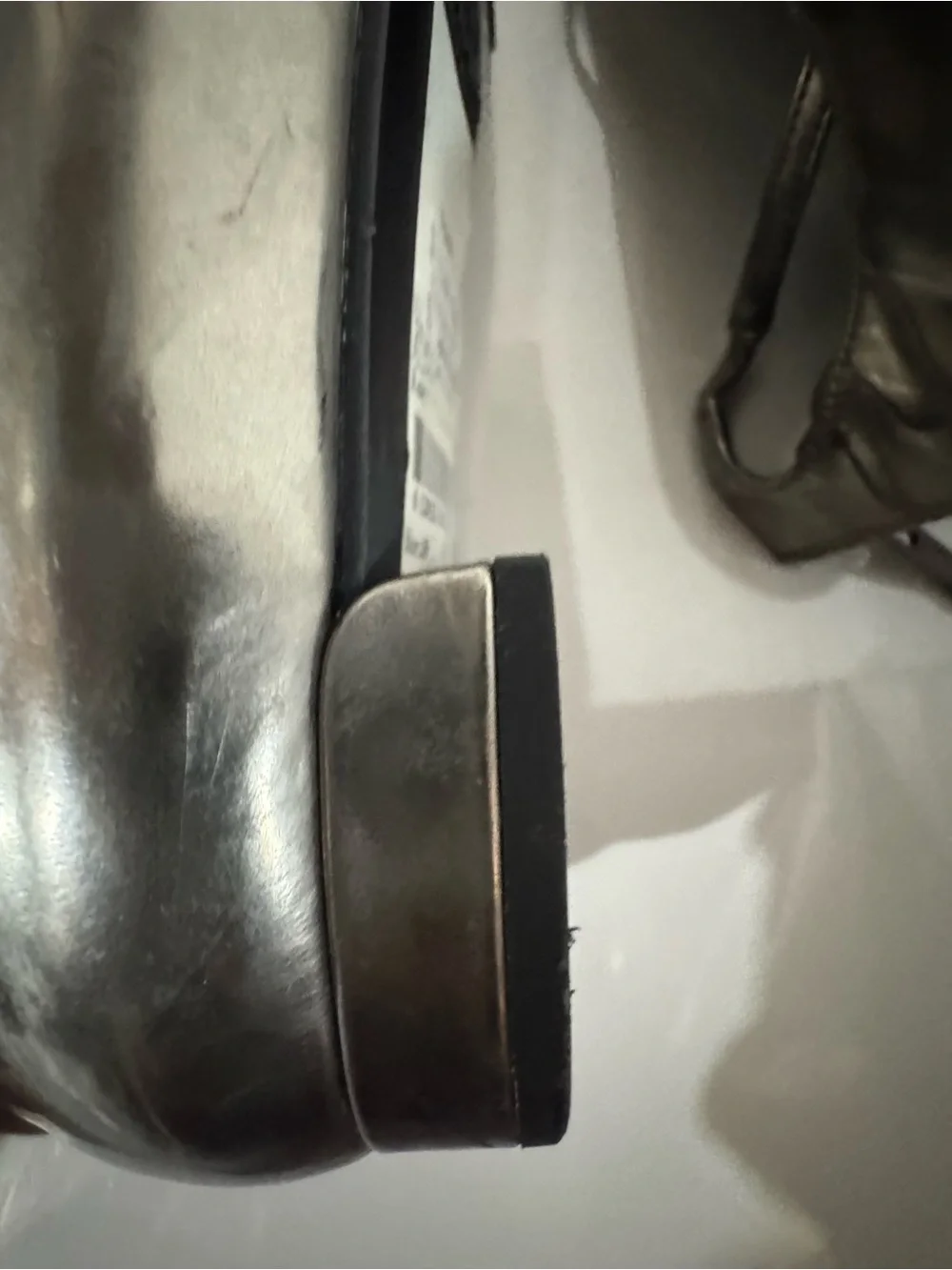 Stuart Weitzman Flippy Metallic Silver Pointed-Toe Double-Strap Flats Size 10